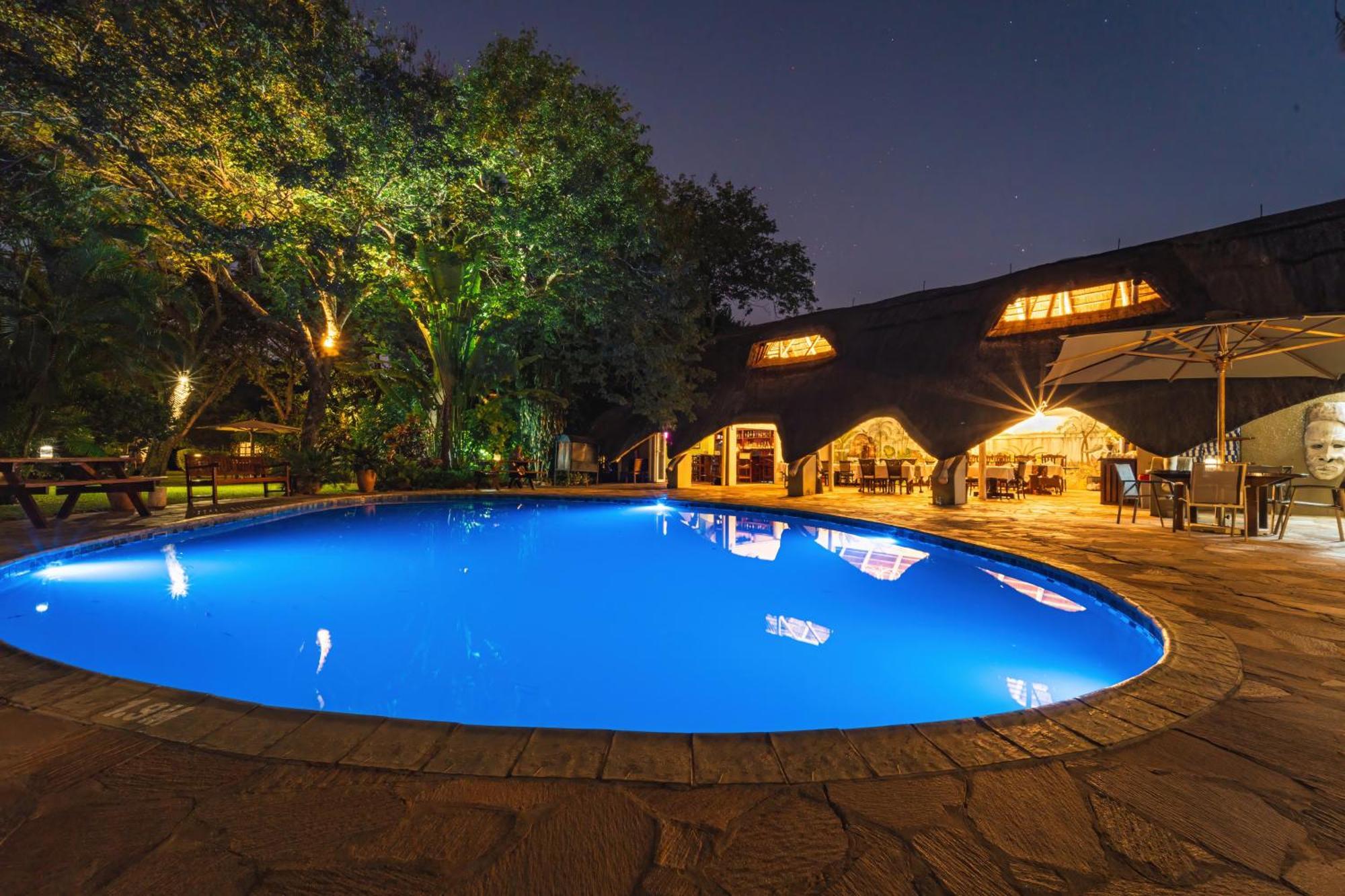 Bayete Guest Lodge Victoria Falls Eksteriør bilde